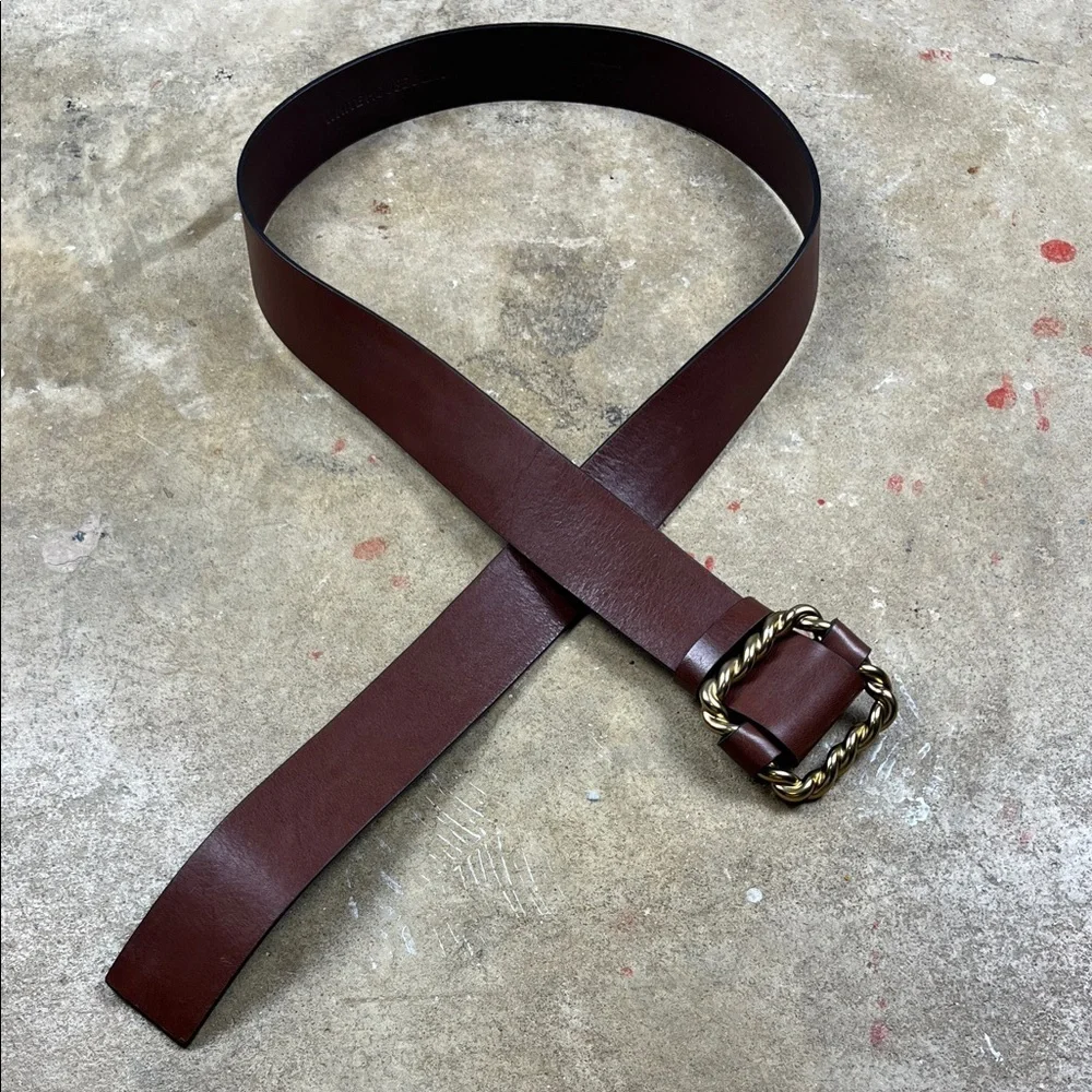 White House Black Market Brown Leather Belt with Gold Buckle Size: Medium